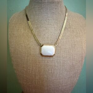 Elegant Gold and White Pendant Necklace
